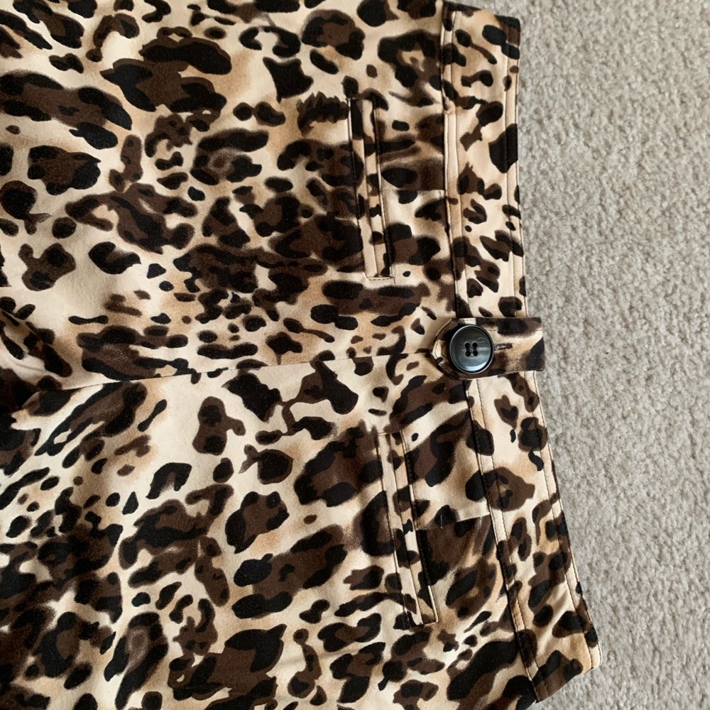 Cache Cheetah Shorts - Picture 5 of 6